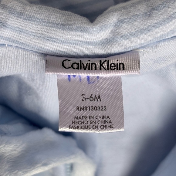 ⭒ 3-6M Calvin Klein Warm Hooded Baby Blue Textured Onesie plush Zip-up ⭒ - Picture 9 of 14